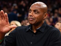 Charles Barkley fala sobre os efeitos negativos do hóquei olímpico.