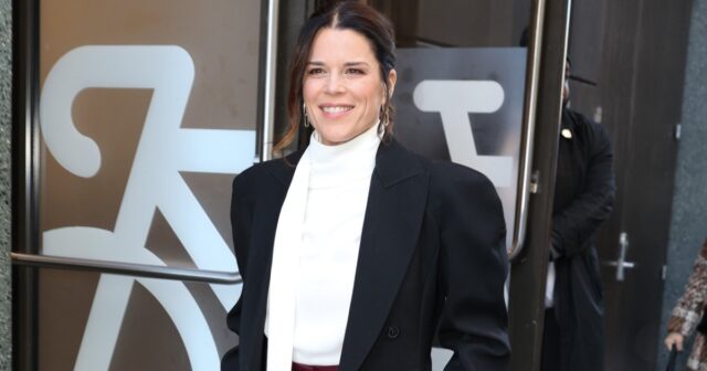 neve-campbell-clarks-sneakers.jpg