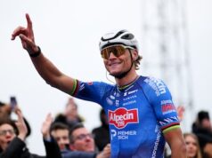 Mathieu van der Poel está à altura do seu papel de favorito. e venceu a primeira etapa em Tirreno-Adriatico.