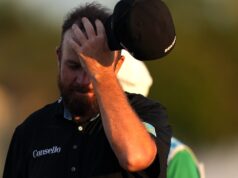 Shane Lowry ficou com o coração partido por ter admitido comoventemente sua filha depois de assumir a liderança de três jogos.