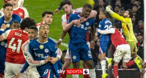 Chelsea negou 2 pênaltis contra o Arsenal?