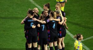 Caderno do repórter: Leoas de Sarina Wiegman mostram força unida em vitória dramática sobre a Ucrânia | Notícias de futebol