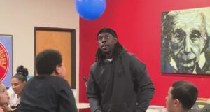 ‘Dê a eles algo para lembrar:’ Jogadores do Blazers visitam o Boys & Girls Club