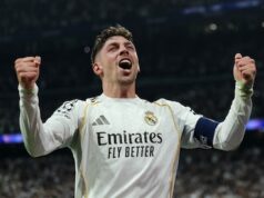 O hat-trick de Valverde vence o Manchester City e leva o Real Madrid às quartas de final.