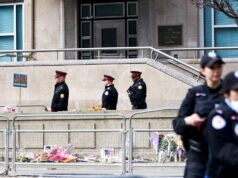 A polícia de Toronto está procurando dois suspeitos após o tiroteio no consulado dos EUA