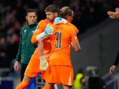 O melhor goleiro critica o técnico do Spurs após substituir o jovem goleiro mais cedo: ‘Ele arruinou sua carreira’