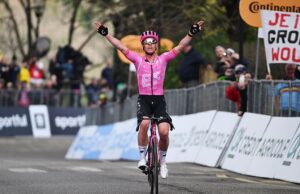 Tirreno-Adriatico: Michael Valgren bate e conquista a primeira vitória em cinco anos, com Isaac del Toro retornando à liderança da corrida na etapa 5