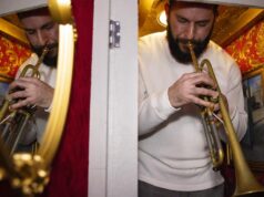 DTLA tem um novo teatro – dentro de uma caixa elétrica falsa