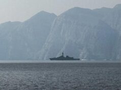 A ameaça do Irão de queimar navios está a dificultar o fluxo de petróleo do Golfo Pérsico para o mundo