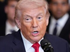 Trump exige papel de “rendição incondicional” na escolha do próximo líder do Irã