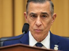 O veterano deputado Darrell Issa decidiu não buscar a reeleição no novo distrito de tendência democrata, disseram fontes