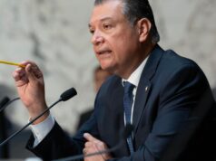 Senador exige retorno de beneficiários deportados do DACA da Califórnia