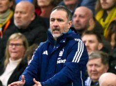 Vitor Pereira explica a perigosa decisão do Nottingham Forest contra o Brighton após conversa com Sales