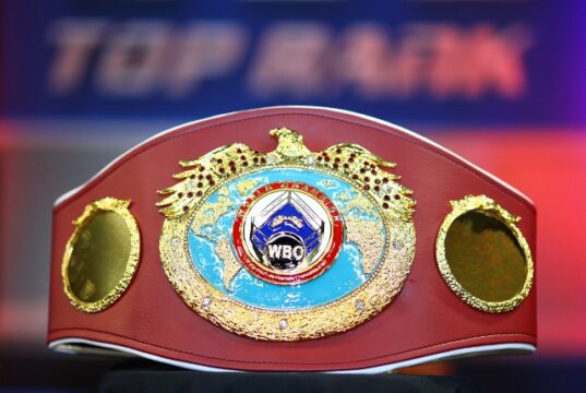 Kenji Fujita subiu para o primeiro lugar no ranking dos penas da WBO.