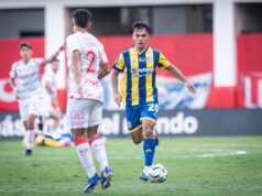 um empate rasteiro com assobios em La Paternal