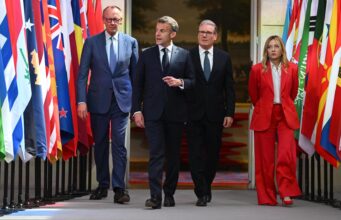 Próximo, mas não todos, com Macron
