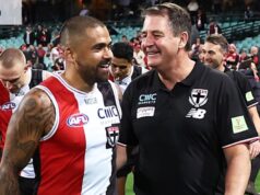 A maneira como o técnico de St Kilda lida com as preocupações dos jogadores indígenas dá à AFL um estudo de caso