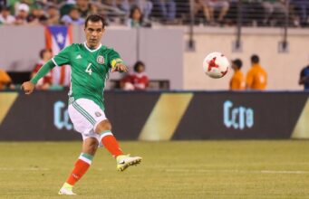 Rafael Márquez substituirá Javier Aguirre como técnico do México após a Copa do Mundo.