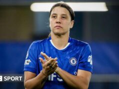 O futuro incerto de Sam Kerr: o Chelsea deveria mantê-lo?