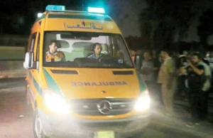 Colisão entre carro e moto mata três pessoas e fere-as em Gharbia