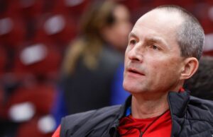 Bulls estão demitindo vice-presidente Arturas Karnisovas e GM Marc Eversley