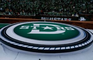 O Dallas Stars está proibindo a compra de assentos estampados com uma suposta saudação nazista