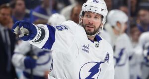 O raio cai duas vezes: Kucherov vence o segundo MVP