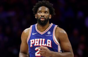 Joel Embiid, do 76ers, foi submetido a uma cirurgia de apendicite.
