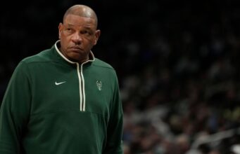 Fontes: Doc Rivers deixa o cargo de técnico do Bucs após três anos