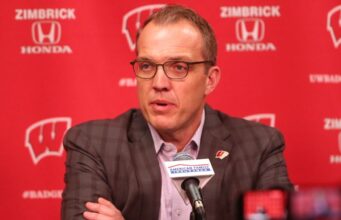 Wisconsin AD está saindo para se tornar vice-presidente da Big Ten, dizem fontes