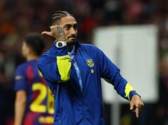 Atacante do Barcelona Raphinha fala em ‘puro roubo’ e provoca torcedores do Atlético: ‘Arbitragem é terrível’
