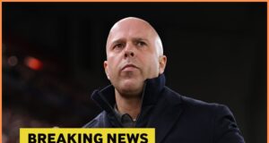 Liverpool nomeou dois zagueiros para substituir Virgil Van Dijk