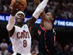 Os Cavs deixaram Schroder cozinhar em 4º, assumindo uma vantagem de 3-2 na série sobre os Raptors.