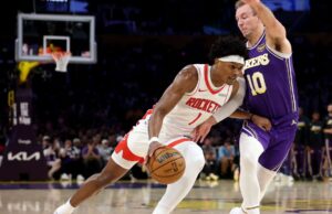 Os Rockets venceram os Lakers para forçar o retorno de Revis no jogo 6.