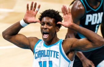 Moussa Diabaté, do Hornets, foi eleito o vencedor do Hustle Award da NBA
