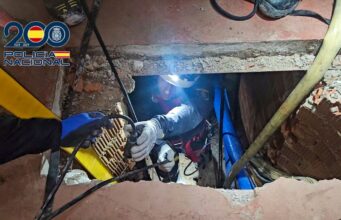 Em fotos | A descoberta de um amplo túnel subterrâneo para o transporte de haxixe entre Marrocos e Espanha