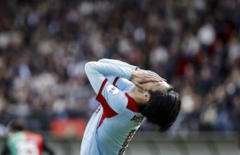 Em uma partida intensa da primeira divisão no NEC, o Feyenoord conquistou a vitória no último segundo.