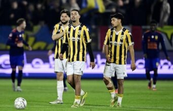 Longas semifinais do Vitesse: Cambuur empata, jogo recomeça após fogos de artifício em campo fora de casa