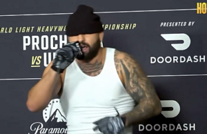 Josh Hokit enfrenta Jiri Prochazka e revela sua personalidade bizarra no Media Day do UFC 327