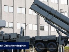 O Japão inicia aumentos de impostos para um aumento militar recorde de US$ 8 bilhões.