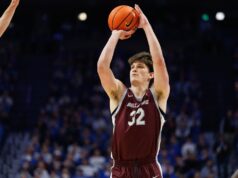 Bellarmine está transferindo Jack Karasinski para Northwestern.