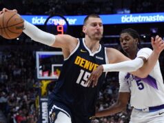 Os novos Nuggets enfrentam um Jazz focado no futuro.