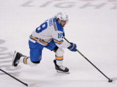 Blues, Kings procurando chegar aos playoffs um contra o outro.