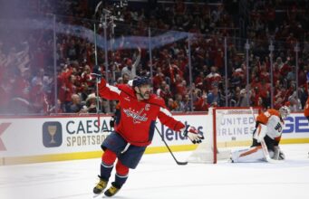 Alex Ovechkin marcou duas vezes, os Caps encerraram a seqüência de vitórias dos Flyers fora de casa.