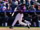 O ex-Philly Mickey Moniak quebra 2 longos HRs para liderar as Montanhas Rochosas.