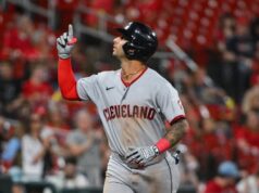 Brian Roccio, goleiro, lidera os Cards, apesar do 8º HR de Jordan Walker.