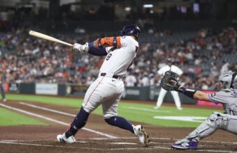 “Os Astros aproveitam os erros das Montanhas Rochosas para derrapar em 8 jogos” .