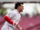 Sal Stewart, os Reds continuam jogando contra os irritantes Giants.