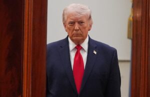 Vai ‘América Sozinha’: Os líderes estão cada vez mais levantando suas vozes contra Donald Trump