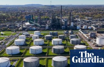 Preços do petróleo despencam e ações disparam após Trump anunciar cessar-fogo condicional com o Irã | Óleo